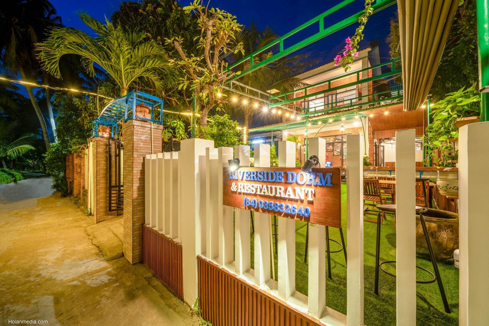 Riverside Dorm And Restaurant Hoi An Bagian luar foto